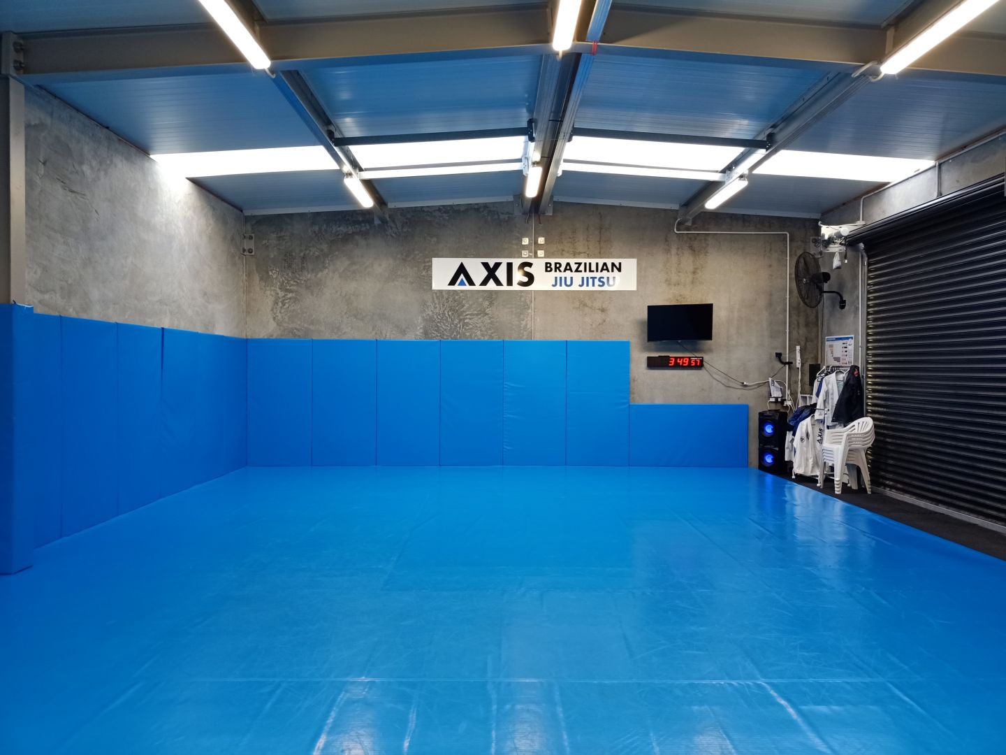 Axis BJJ Rolly photo